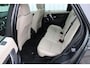 Land Rover Discovery Sport P300e 1.5 R-Dynamic SE | 360° Camera | Cruise | Apple carplay/Andriod Auto | Elektrisch verstelbare stoelen | Stoel verwarming | Trekhaak | Climate control | Parkeersensoren | Panoramadak |