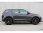 Land Rover Discovery Sport P300e 1.5 R-Dynamic SE | 360° Camera | Cruise | Apple carplay/Andriod Auto | Elektrisch verstelbare stoelen | Stoel verwarming | Trekhaak | Climate control | Parkeersensoren | Panoramadak |