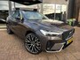 Volvo XC60 2.0 T6 Plug-in hybrid AWD Ultra Dark|Pano|H&K|22"