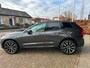 Volvo XC60 2.0 T6 Plug-in hybrid AWD Ultra Dark|Pano|H&K|22"