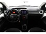 Toyota Aygo 1.0 VVT-i x-joy | Apple Carplay/Android Auto | Climate Control | Lichtmetalen Velgen | Parkeercamera |