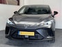 MG MG4 ELECTRIC COMFORT LONG RANGE 64 KW 204 PK FABRIEKGARANTIE TOT 3031 !!! NAVIGATIE VIA APPEL CARPLAY/ANDROID ADAPTIVE CRUISE CONTROL RIJSTROOKSENSOREN KEYLESS GO PDC ZEER MOOI !!