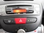 Toyota Aygo 1.0 VVT-i Aspiration Automaat Airco | Parkeersensoren achter | Lichtmetalen velgen | Elektrische ramen | Radio