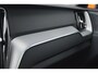 Volvo XC60 T8 Hybride AWD Plus Bright LONG RANGE | Panoramadak | Harman/Kardon | Stoel + Stuur Verwarmd | Trekhaak | Camera |