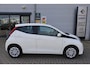 Toyota Aygo 1.0 VVT-i x-play 1e Eigenaar | Dealer Onderh | BTW | NAP | Camera | Navi | Carplay | Full Led | Start/Stop | Hill-Hold