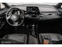 Toyota C-HR / C-HR+ 1.8 Hybrid Executive | Camera | Trekhaak | Half-leder | Two Tone | Stoelverwarming | Cruise Control | Zwarte hemel | LED