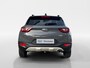 Kia Stonic 1.0 T-GDi MHEV DynamicPlusLine | Trehaak Afneembare Kogel + 13-Polige Stekker | Apple Carplay / Android Auto | Navigatiesysteem | Licht + Regensensor | Parkeersensoren + Camera Achter | Cruise Control | 16" Lichtmetalen Velgen