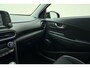 Hyundai Kona 1.0T 120pk Comfort | Trekhaak | Climate control | Camera | Parkeersensoren | Lichtmetalen velgen | Cruise control | Dakrails