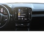 Volvo XC40 T5 262PK Automaat Recharge R-Design Panoramisch schuif-kanteldak / Voorruit verwarming / Harman Kardon Audio / Parkeersensoren voor en achter met camera / Elektrisch bedienbare voorstoelen
