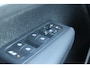 Volvo XC40 T5 262PK Automaat Recharge R-Design Panoramisch schuif-kanteldak / Voorruit verwarming / Harman Kardon Audio / Parkeersensoren voor en achter met camera / Elektrisch bedienbare voorstoelen