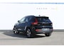 Volvo XC40 T5 262PK Automaat Recharge R-Design Panoramisch schuif-kanteldak / Voorruit verwarming / Harman Kardon Audio / Parkeersensoren voor en achter met camera / Elektrisch bedienbare voorstoelen