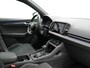 Skoda Karoq 1.5 TSI ACT Sportline 150pk DSG Dealer O.H | Trekhaak Afn. | Panodak | RS Sportstoelen Verwarmd | Adaptive Cruise | Sfeerverlichting | Camera | Apple Carplay | Keyless | Navigatie | DAB | 19" L.M |
