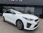 Kia ProCeed 1.4 T-GDI GT-PlusLine |PANORAMADAK | NAVIGATIE | SFEERVERLICHTING | STOEL/STUUR VERWARMING | DAB | ACHTERUIT RIJ CAMERA | DODE HOEK DETECTIE | APPLE CARPLAY | JBL GELUID INSTALATIE |