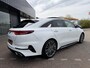 Kia ProCeed 1.4 T-GDI GT-PlusLine |PANORAMADAK | NAVIGATIE | SFEERVERLICHTING | STOEL/STUUR VERWARMING | DAB | ACHTERUIT RIJ CAMERA | DODE HOEK DETECTIE | APPLE CARPLAY | JBL GELUID INSTALATIE |