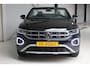 Volkswagen T-Roc Cabrio 1.0 TSI Style Goal Navigatie | 17" Velgen | Dodehoekassistent | 4-Seizoenen Banden
