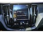 Volvo XC60 190PK T4 R-Design AUTOM. | SUPER LUXE | PANO | TREKHAAK