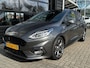 Ford Fiesta 1.0 95PK ST-Line | STUUR, STOEL EN VOORRUITVERWARMING| NAVIGATIE + APPLE CARPLAY/ANDROID AUTO| PARKEERSENSOREN| KEYLESS| DAB|