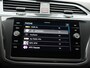 Volkswagen Tiguan Life Automaat - Camera - LED - Navigatie - Stoelverwarming - Park Assist -ACC