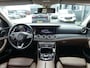 Mercedes-Benz E-klasse 200 d Automaat / Navigatie / Xenon / LED / Leder / Trekhaak / Unieke Km Stand / Dealer Onderhouden