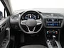 Volkswagen Tiguan 1.5 TSI Elegance Automaat - IQ light - Park Assist- Navigatie - Camera - ACC - Side Assist - Achterklep elektrisch