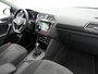 Volkswagen Tiguan 1.5 TSI Elegance Automaat - IQ light - Park Assist- Navigatie - Camera - ACC - Side Assist - Achterklep elektrisch