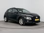 Hyundai Kona 1.0T Essence | Achteruitrij camera | Apple Carplay/Android Auto | Navigatie | Cruise control |