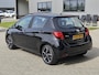 Toyota Yaris 1.3 VVT-i Lounge Camera Mistl LM16
