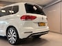 Volkswagen Touran 1.5 TSI Highline 7p | LEER | LED | 2 x R-LINE | CAMERA |