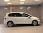 Volkswagen Touran 1.5 TSI Highline 7p | LEER | LED | 2 x R-LINE | CAMERA |