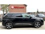 Peugeot 5008 130 Pk Benzine 5-Persoons Luxe Allure Zwart * Trekhaak * Navigatie * 1/2 Lederen Interieur * L.M. Velgen * Climate & Cruise Control * Hoge Zit * Vingerhoets; Vierde Generatie Eersteklas Service. Al meer dan 100 jaar een begrip in de Brabantse Kempen.