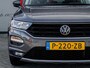 Volkswagen T-Roc 1.0 TSI Style | Origineel NL | 2e Eigenaar | Navigatie | Climate Control | Adaptieve Cruise Control | Parkeersensoren | Lichtmetalen Velgen | Apple Carplay | Android Auto | Metallic Lak | Privacy Glas |