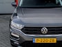 Volkswagen T-Roc 1.0 TSI Style | Origineel NL | 2e Eigenaar | Navigatie | Climate Control | Adaptieve Cruise Control | Parkeersensoren | Lichtmetalen Velgen | Apple Carplay | Android Auto | Metallic Lak | Privacy Glas |