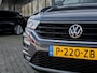 Volkswagen T-Roc 1.0 TSI Style | Origineel NL | 2e Eigenaar | Navigatie | Climate Control | Adaptieve Cruise Control | Parkeersensoren | Lichtmetalen Velgen | Apple Carplay | Android Auto | Metallic Lak | Privacy Glas |