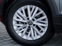 Volkswagen T-Roc 1.0 TSI Style | Origineel NL | 2e Eigenaar | Navigatie | Climate Control | Adaptieve Cruise Control | Parkeersensoren | Lichtmetalen Velgen | Apple Carplay | Android Auto | Metallic Lak | Privacy Glas |