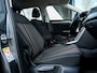 Volkswagen T-Roc 1.0 TSI Style | Origineel NL | 2e Eigenaar | Navigatie | Climate Control | Adaptieve Cruise Control | Parkeersensoren | Lichtmetalen Velgen | Apple Carplay | Android Auto | Metallic Lak | Privacy Glas |