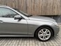 Mercedes-Benz E-klasse Estate 200 CGI Avantgarde Automaat | Unieke kilometerstand 90.163 NAP! | Half/leer | Bi-Xenon verlichting | Climate & cruise control Tempomat | Elektrisch bedienbare achterklep | Parkeersensoren voor en achter