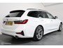 BMW 3-Serie Touring 318i - Carplay - Stoelverwarming - Navi