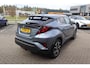 Toyota C-HR / C-HR+ 1.8 HYBRID DYNAMIC AFN-TREKHAAK BLIND-SPOT MONITOR PRIVACY-GLASS KEYLESS 18"LM-VELGEN PARK-SENSOREN