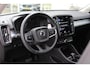 Volvo XC40 T2 Momentum Business | Dealer onderhouden | 360 graden camera | Adaptieve cruise control | Apple carplay/Android auto | Elektrische achterklep | Keyless | 18 inch Lichtmetalen velgen |