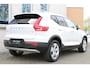 Volvo XC40 T2 Momentum Business | Dealer onderhouden | 360 graden camera | Adaptieve cruise control | Apple carplay/Android auto | Elektrische achterklep | Keyless | 18 inch Lichtmetalen velgen |