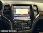 Jeep Grand Cherokee 3.6 Overland. Leer. Navi. Apple-carplay. Trekhaak. Van eerste eigenaar. BTW.