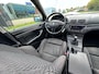 BMW 3-Serie Touring 318i Cruise*Airco*Dealer onderhouden*Trekhaak*LM velgen*