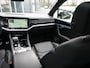 Volkswagen Touareg 3.0TSi eHybrid 4Motion R V6 462pk Lucht Pano Leder Trekh 21-Inch Head-Up 21-Inch VOL!