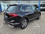 Volkswagen Tiguan 1.4 TSI eHybrid Elegance | IQ.light | Trekhaak | App-conn. | AURcamera | LMV19" | 1e eig.