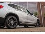 BMW X1 xDrive28i High Executive X-Line | HiFi audio | Sportstuur | Cruise control | 18 inch | Climate control | Navigatie | Bluetooth | Regensensor | Dakrails | Parkeersensoren