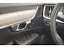Volvo V90 Cross Country 2.0 B5 250pk AWD Pro -PANO-LEER-CAM-ECC-NAVI-
