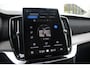 Volvo XC90 T8 Automaat Plug-in hybrid AWD Ultra Dark | High End Audio by Bowers en Wilkins | Luchtvering | Nappa leder interieur | Gelaagde zijruiten | Semi Electrische Trekhaak| Voorstoelen met Massage Functie | Adaptive Cruise & Pilot Assist |