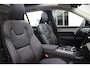 Volvo XC90 T8 Automaat Plug-in hybrid AWD Ultra Dark |Premium Audio by Bowers en Wilkins| Luchtvering| Nappa leder interieur|Gelaagde zijruiten| Semi Electrische Trekhaak| Voorstoelen met Massage Functie| Alarmklasse 3.
