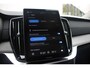 Volvo XC90 T8 Automaat Plug-in hybrid AWD Ultra Dark | High End Audio by Bowers en Wilkins | Luchtvering | Nappa leder interieur | Gelaagde zijruiten | Semi Electrische Trekhaak| Voorstoelen met Massage Functie | Adaptive Cruise & Pilot Assist |