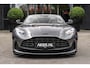 Aston Martin DB12 V8 Volante | Lower Body Pack | Signature Lak | Sportstoel Plus | Contrast Stitching | Lux Quilting